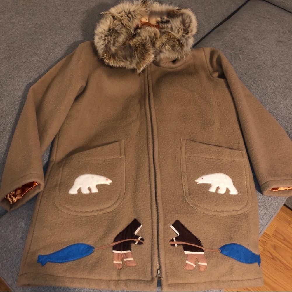 Vintage Inuvik Winter Parka Fur Hood Wool Embroidered